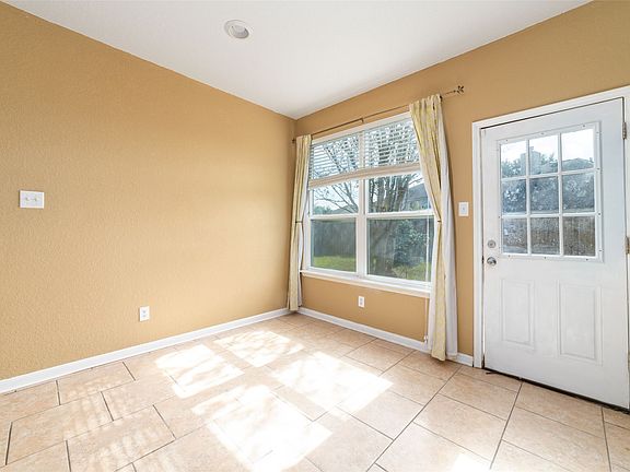 4th image of 12426 Taylorwood Ln #12426