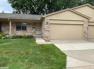 41625 Janet Cir, Clinton Township, MI 48038