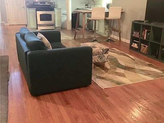 3rd image of 1117 Douglas Ave APT 112