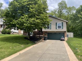 271 Coleen Dr, Pittsburgh, PA 15236