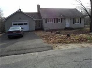 15 North Rd, Westhampton, MA 01027