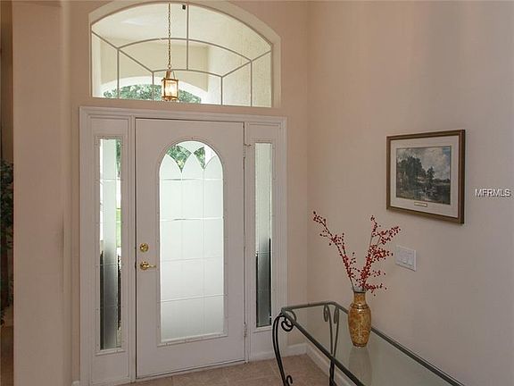 Front foyer/reception area