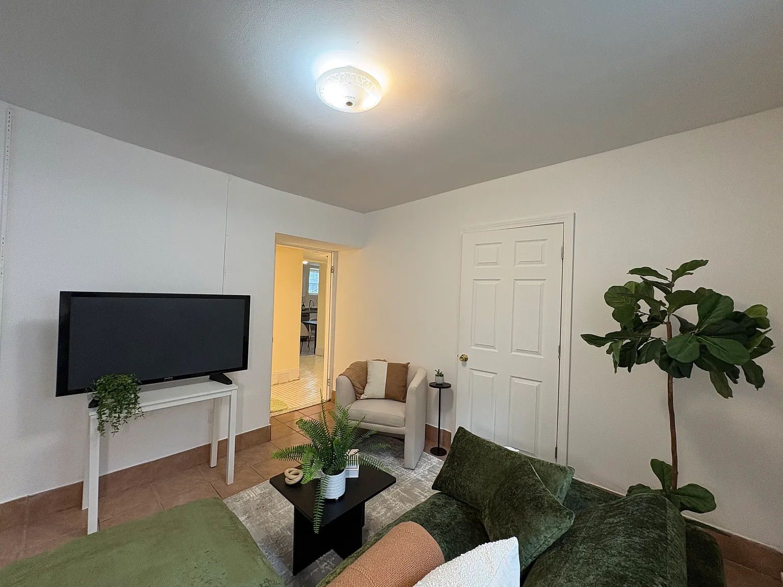 2 bed, 845 sqft, $2,500 — Photo 3