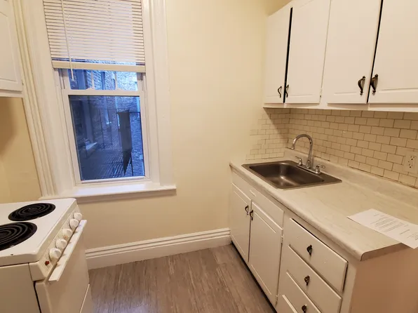 33 Park Dr, Boston, MA