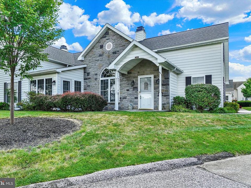 1st image of 2170 Knob Hill Rd