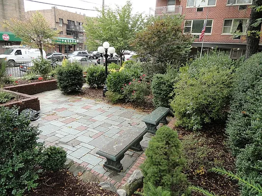 Sold by Properties Logan Inc | media 2