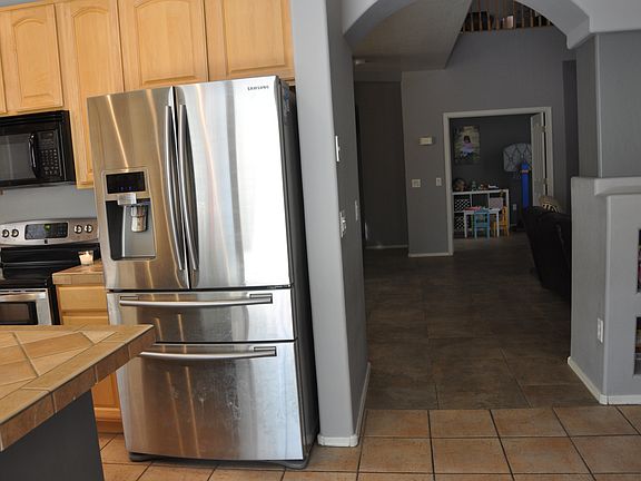 3rd image of 139 W Mountain Sage Dr