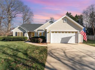 14 Montford Ct, Greensboro, NC 27455