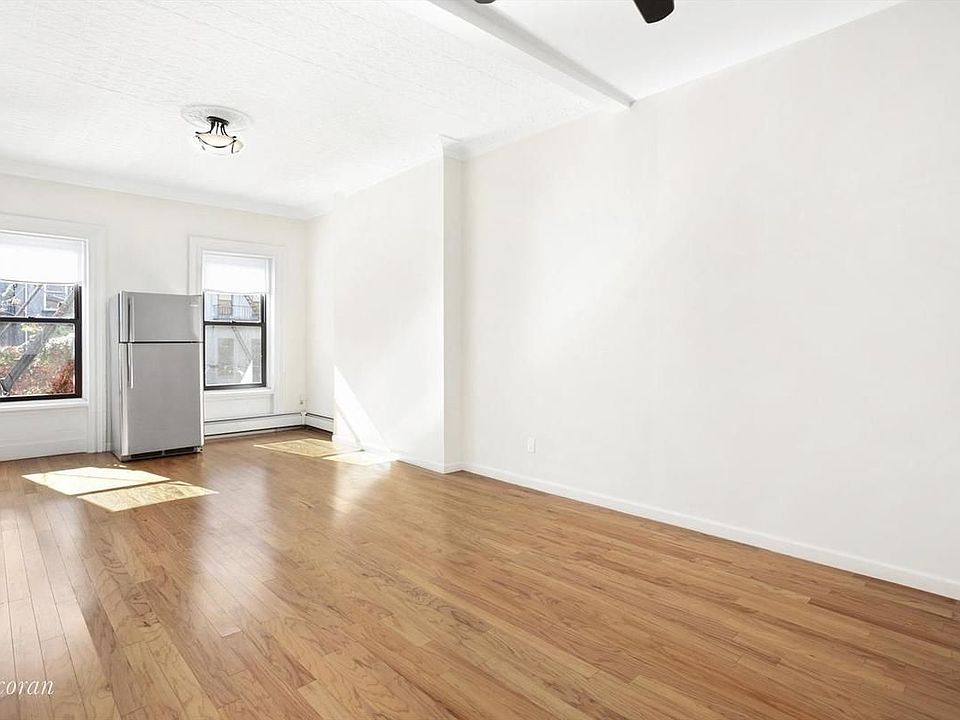 2nd image of 178 Sackett St #2