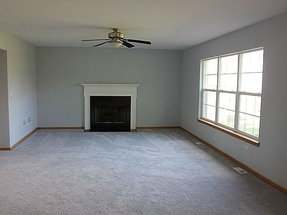 5th image of 213 S Westgate Dr