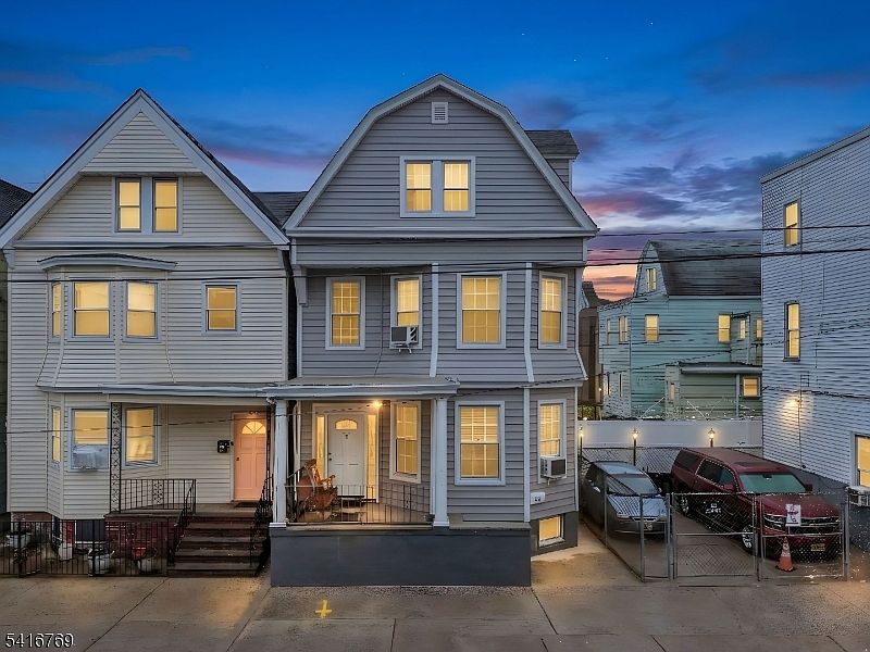 1st image of 409 Hamilton St