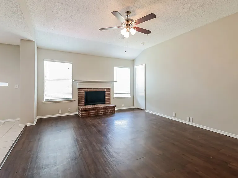 1308 Wintercreek Dr — Photo 5