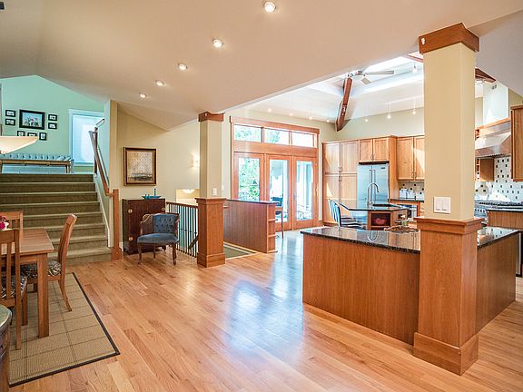 Entry to Main Living Area