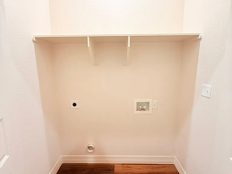 207 N Ridge St — Photo 12