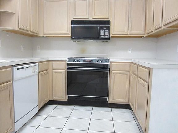 5th image of 15322 Bonasse Ct APT 601