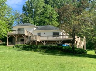 70 Holly Ln, Brevard, NC 28712