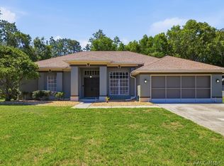 35 Cypress Blvd E, Homosassa, FL 34446