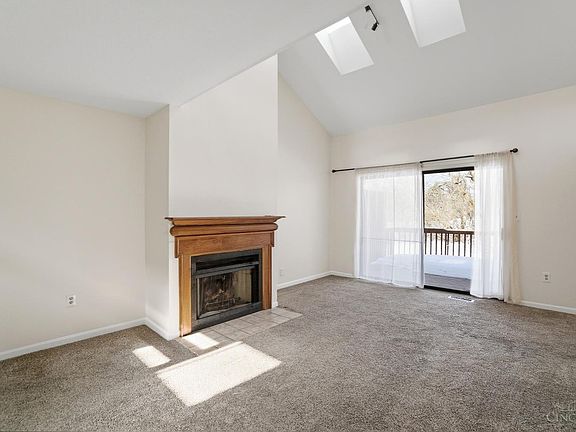 4th image of 256 Centerbury Ct #67