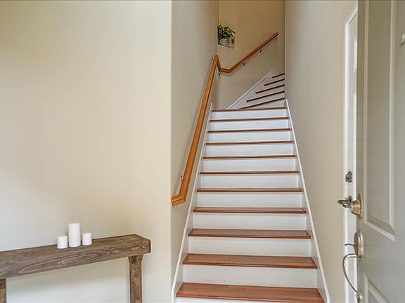 2nd image of 23832 Brescia Dr