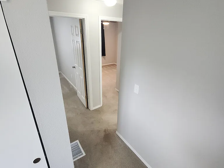 38 NE 143rd Ave — Photo 41
