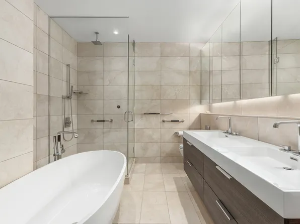 101 Leonard Street image 11 of 15