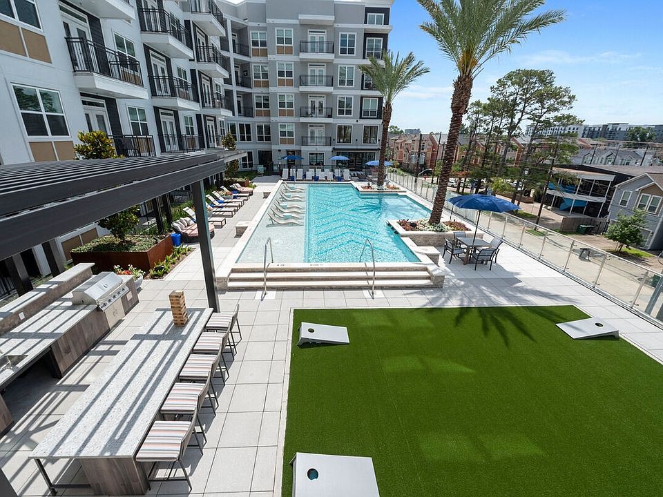 Rye Heights apartments community photo