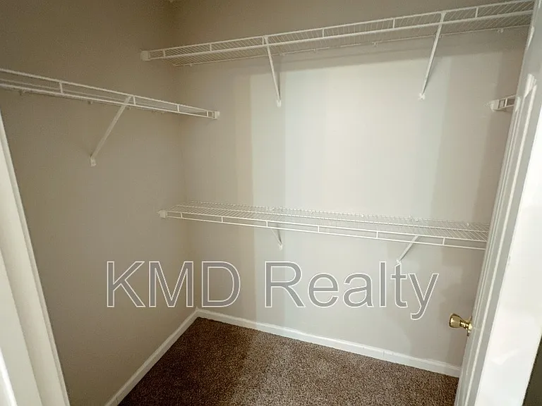 7629 Abigail Glen Dr — Photo 22
