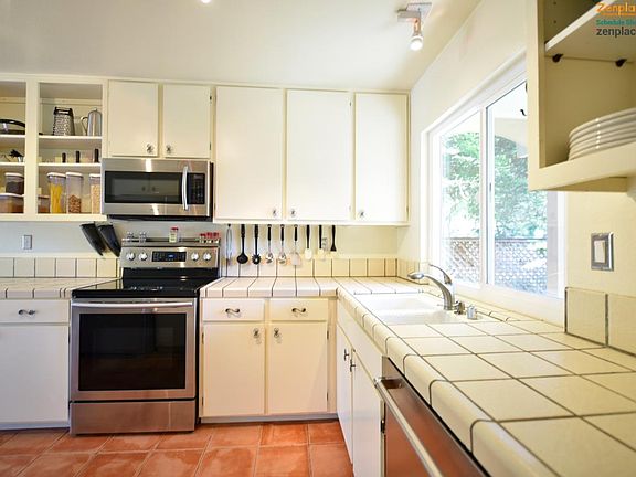 4th image of 4841 Rocklin Dr