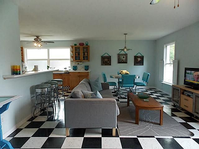 1st image of 7820 La Sobrina Dr