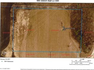 985 Slalom Ball Ln SW, Pine Island, MN 55963