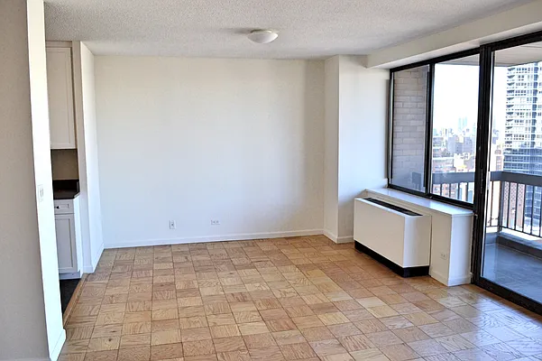 Rented by BLU Real Estate | media 3