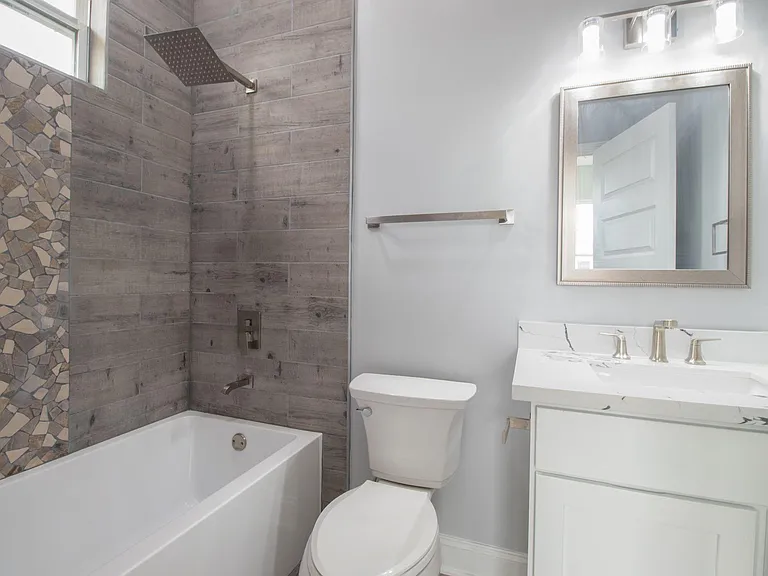 225 Winter Garden Dr #B4 — Photo 15