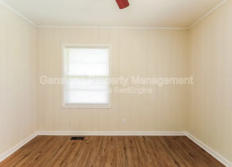 2629 Wood Dr NE — Photo 16