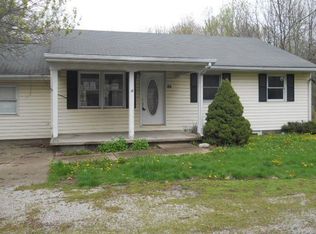 107 E North St, Muncie, IL 61857