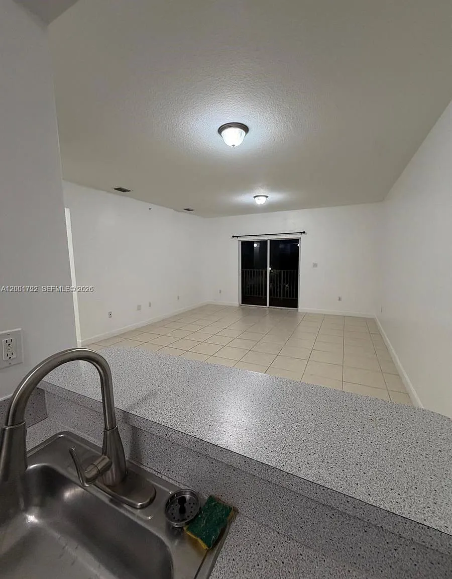 The Palms Condo — Photo 2
