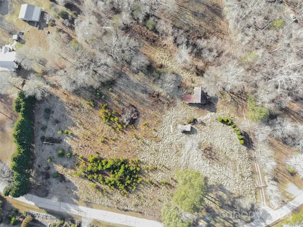 2545 Stewart St, York, SC 29745