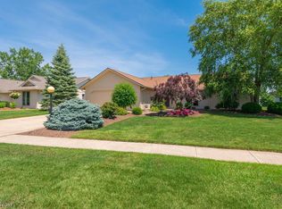 8937 Longbrook Dr, North Ridgeville, OH 44039