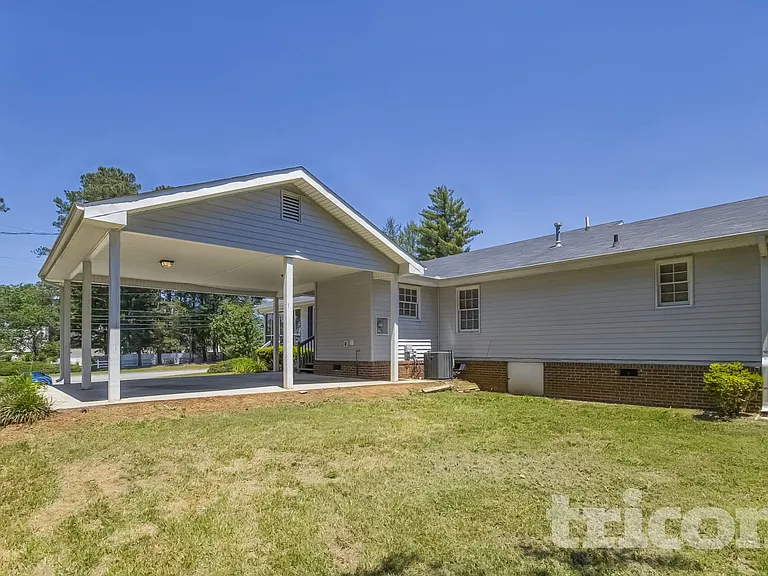 2318 Lawrenceville Suwanee Rd — Photo 12