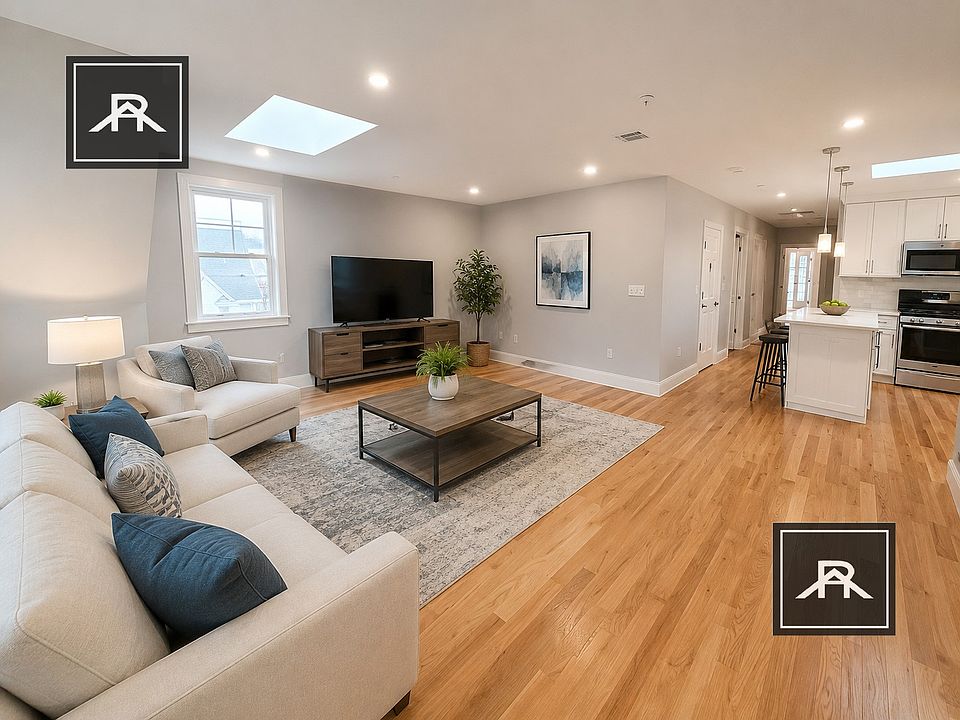 1st image of 21 Shepard St #4