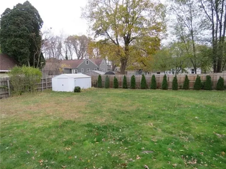 1060 Pixley Rd — Photo 23