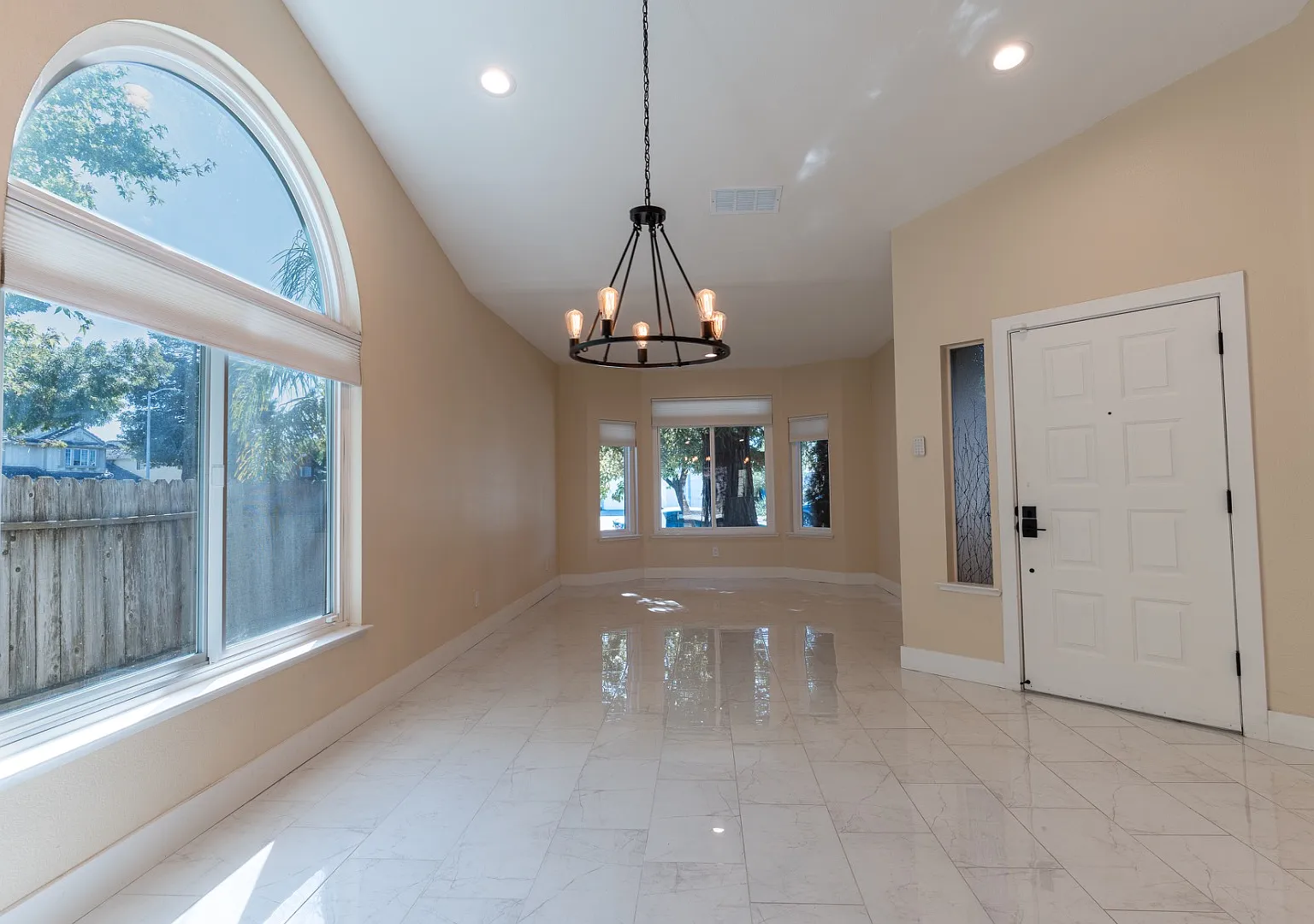 1228 De Meo St — Photo 3