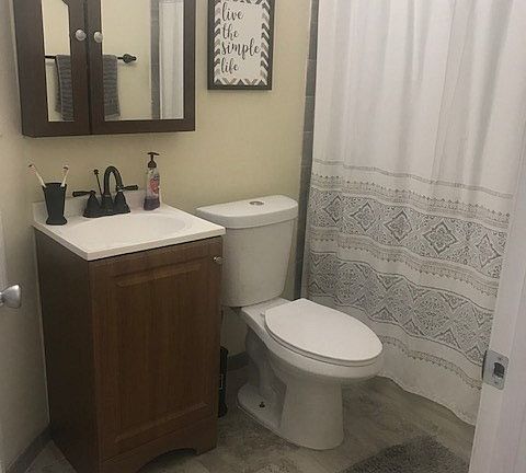 3rd image of 132 Lincoln St APT 2