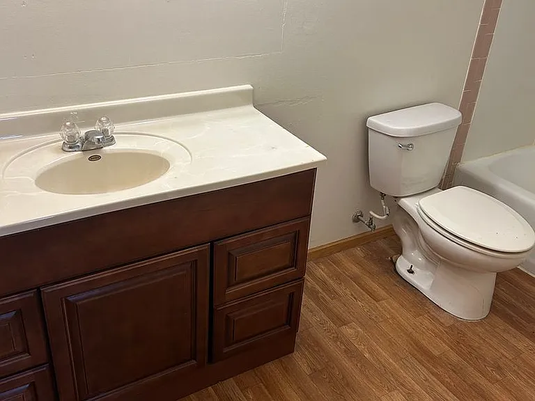 29 Alexander Ave — Photo 20