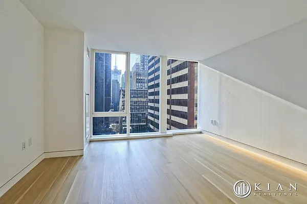 Rented by Kian Realty | media 29