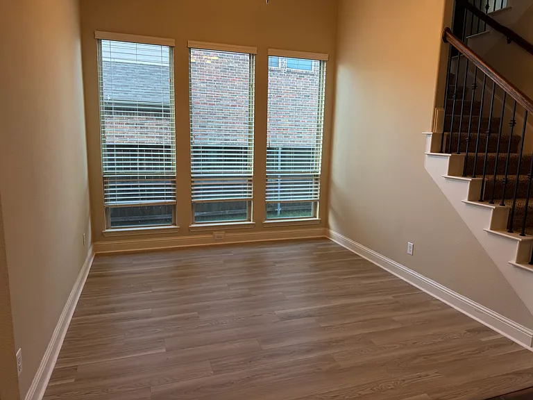 1824 Balboa Park Dr — Photo 33
