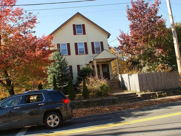 166 High St #2 — Photo 3