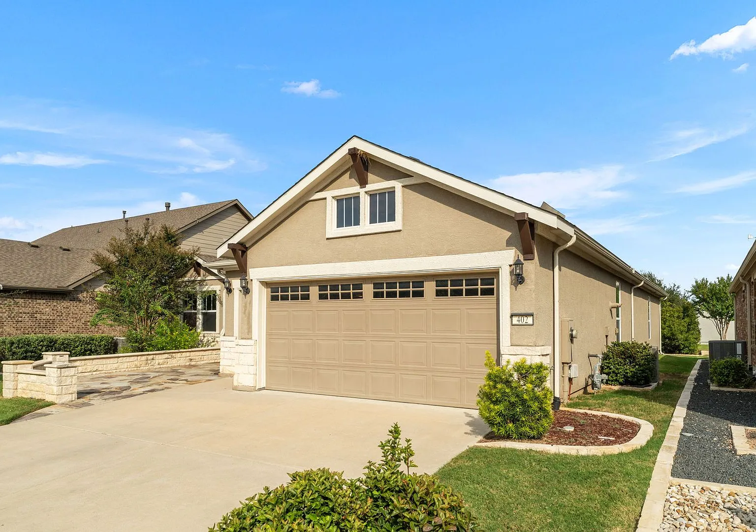 402 Old Blue Mountain Lane-Unfurnished Sun City Rental Available Now! — Photo 1