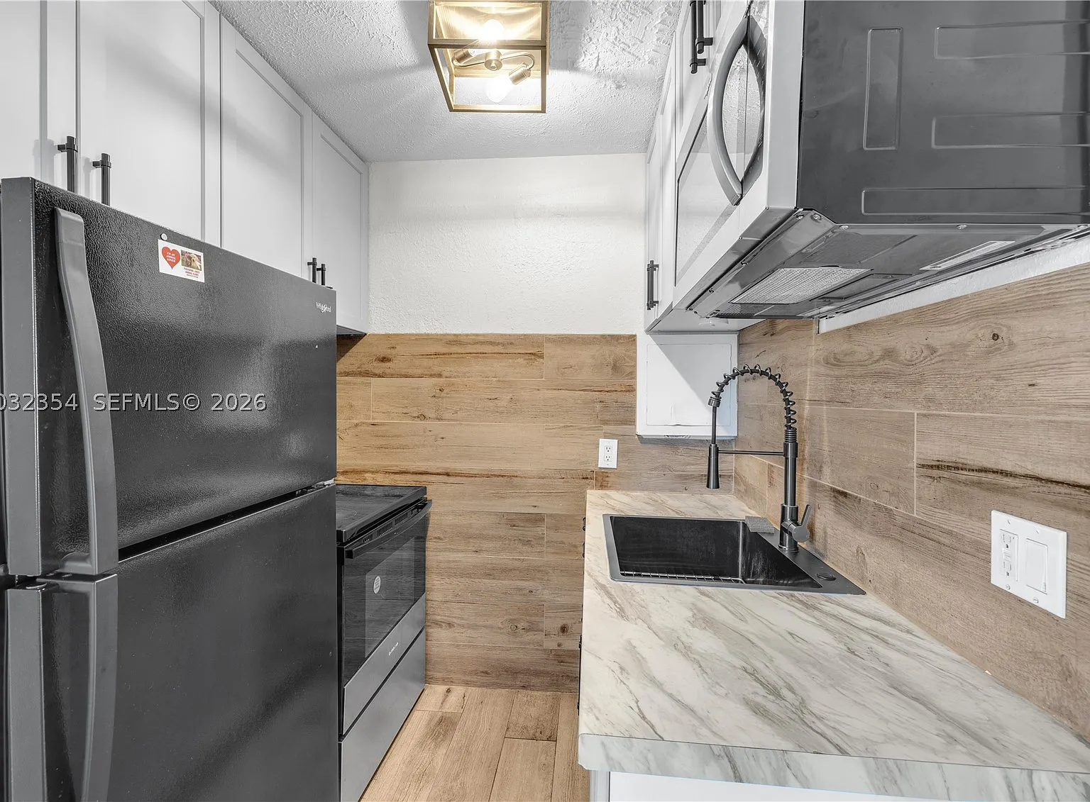 1 bed, 1.0 bath, 1505 sqft, $1,450 — Photo 1