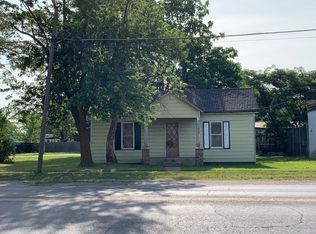 120 N Main St, Seymour, MO 65746