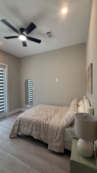 1st image of 4013 Griggs Rd Room J-4